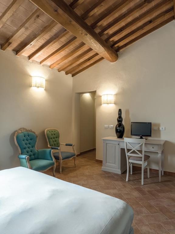 Resort Casale Le Torri Ponsacco Exterior foto