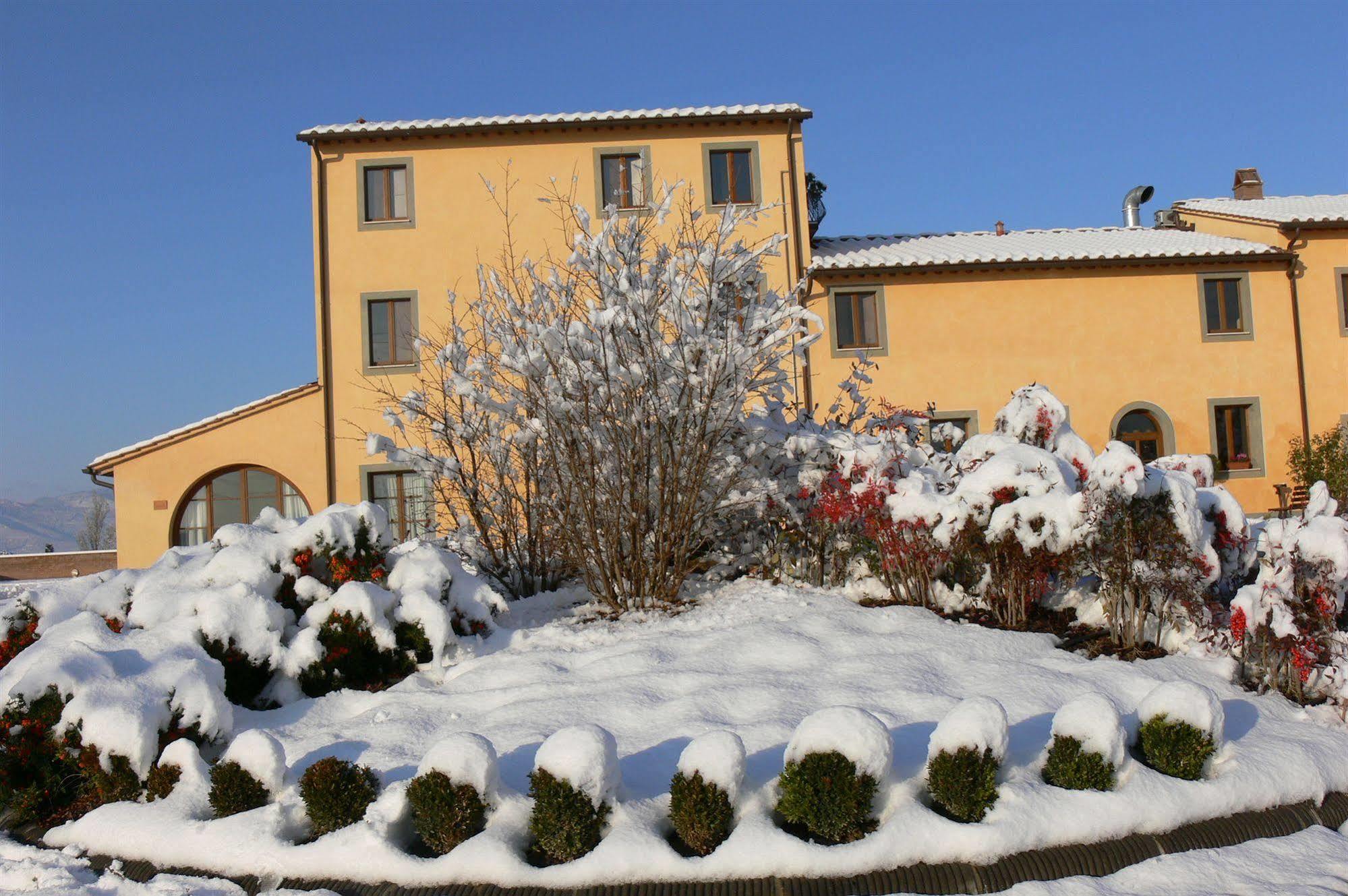 Resort Casale Le Torri Ponsacco Exterior foto